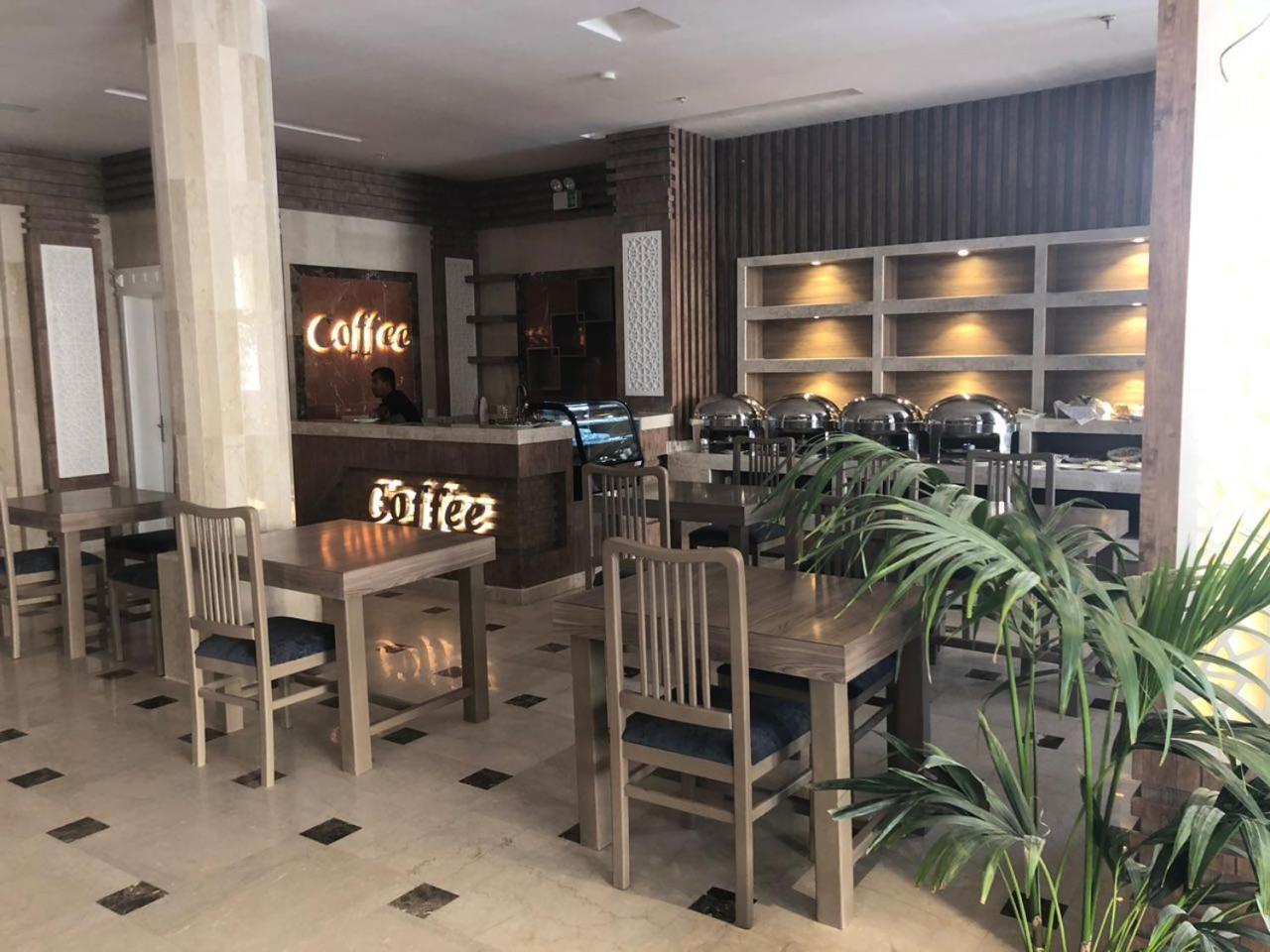 Hotel Almakan 108 4*