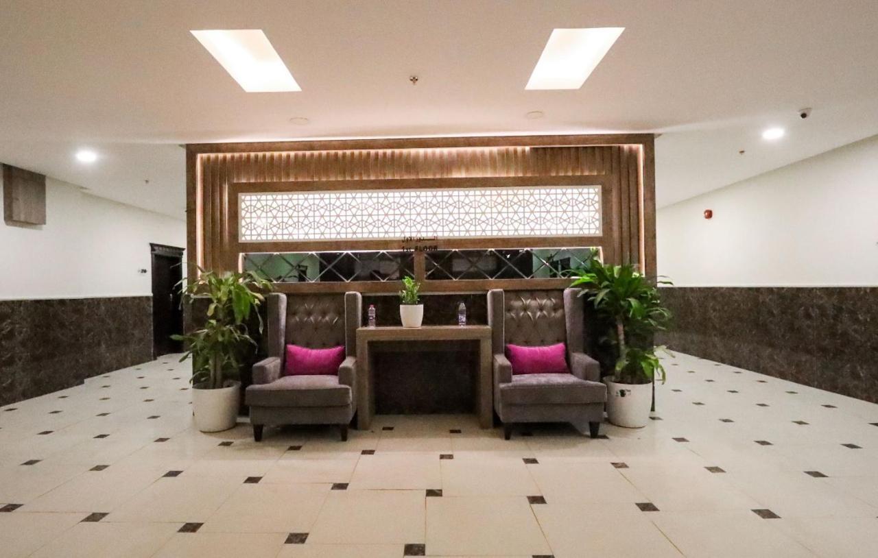 Almakan 108 Hotel 4*